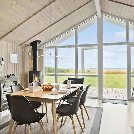 펜션 3 Bedroom Awesome In Fåborg