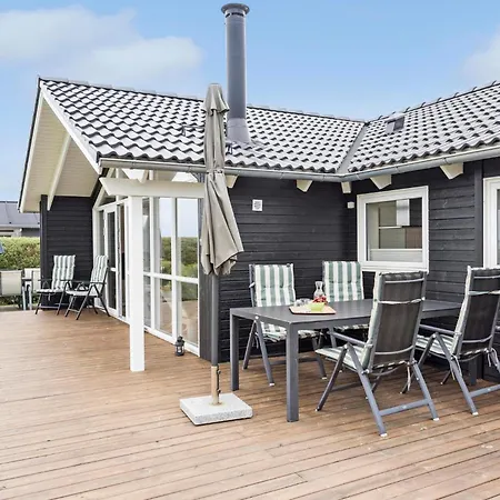 3 Bedroom Awesome In Fåborg