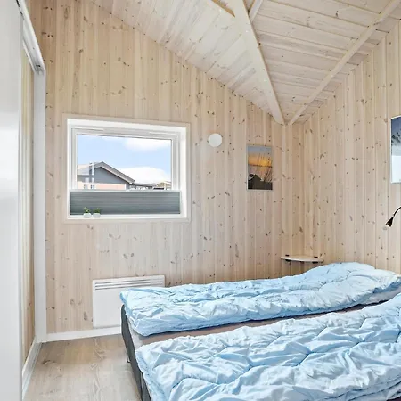 3 Bedroom Awesome In * Fåborg