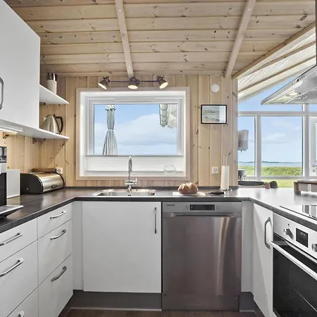 3 Bedroom Awesome In